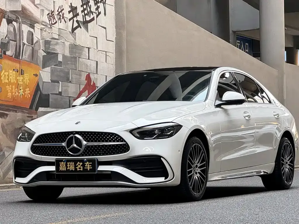 Mercedes-Benz C-Class — фото 1