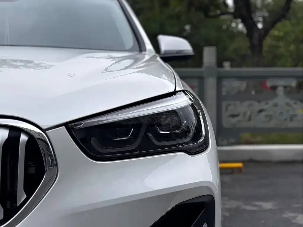 BMW X1 — фото 2