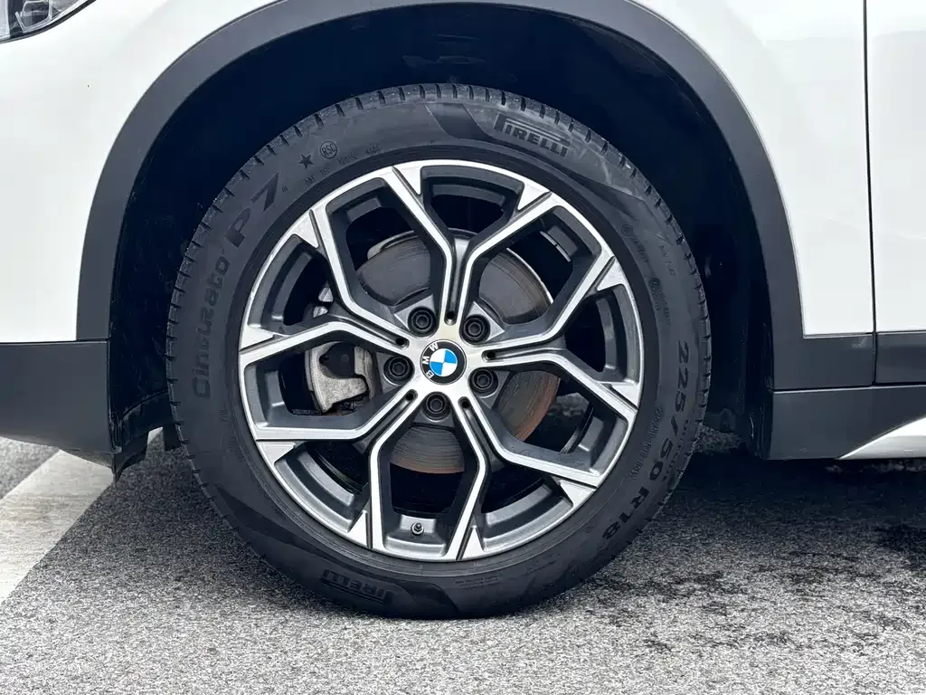 BMW X1 — фото 3