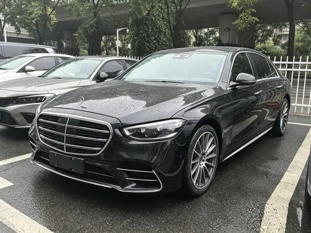 Mercedes-Benz S-Class — фото 1