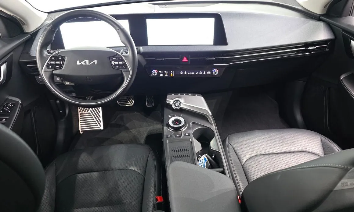 Kia EV6 — фото 8