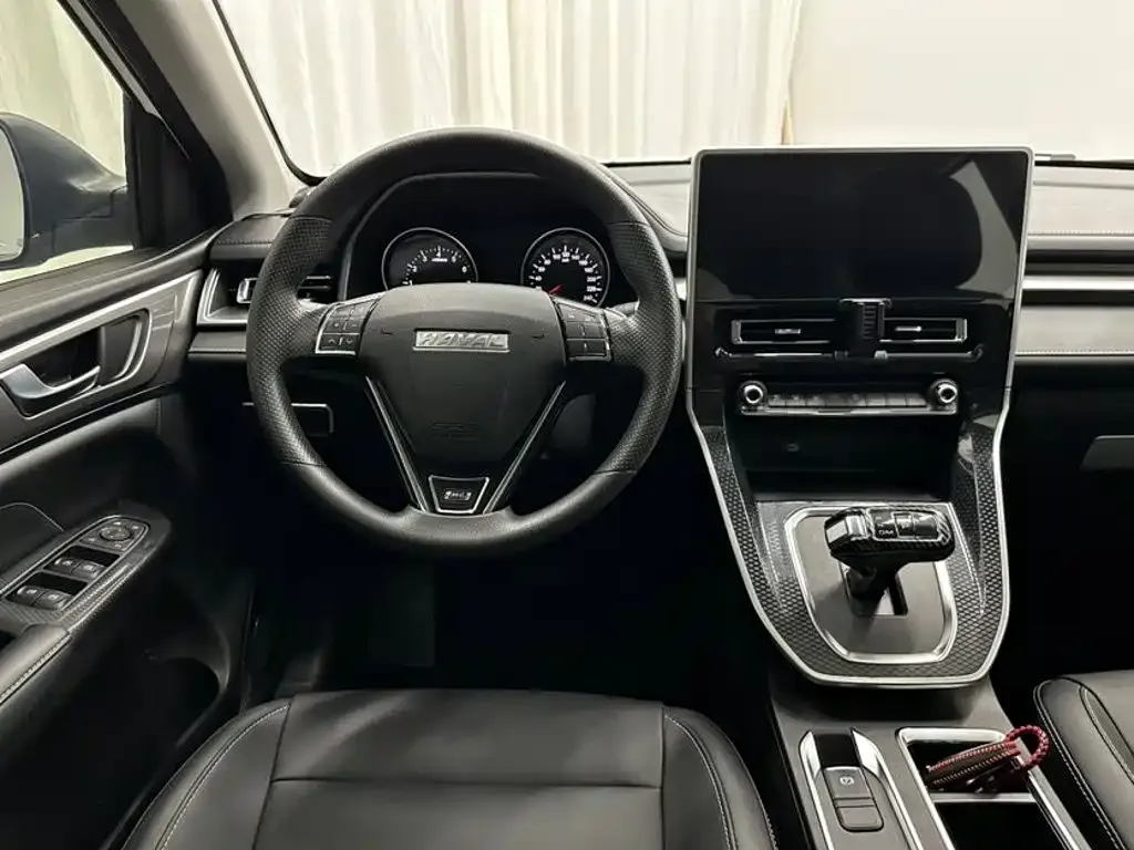Haval M6 — фото 10