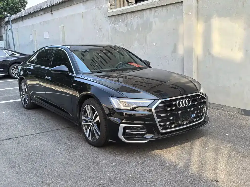 Audi A6L — фото 8