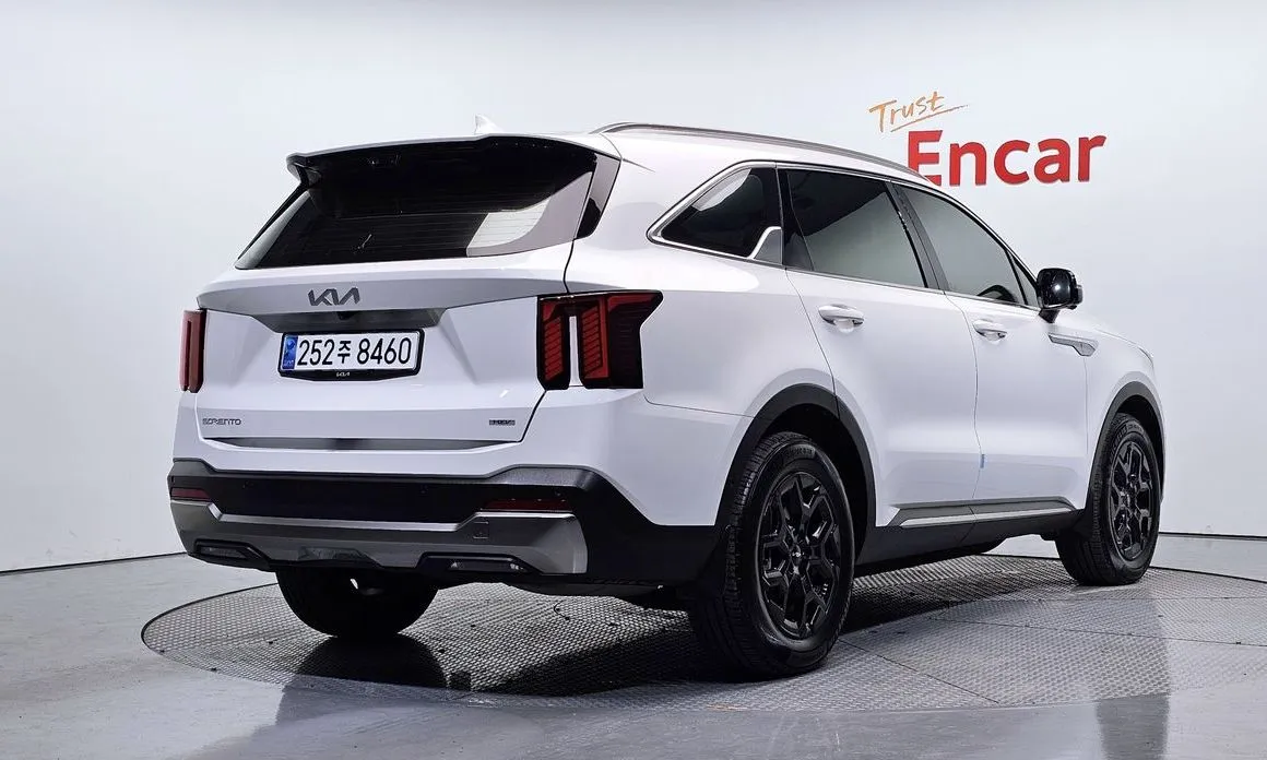 Kia Sorento — фото 3