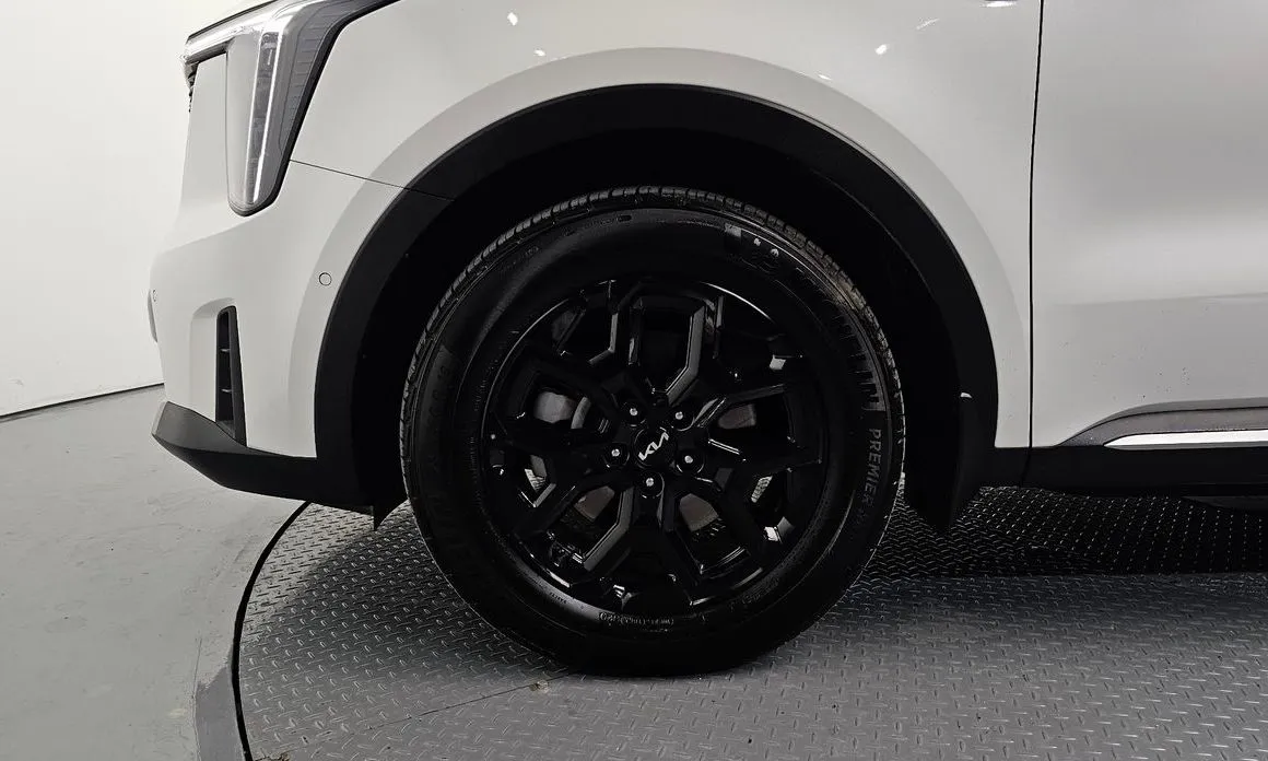 Kia Sorento — фото 4
