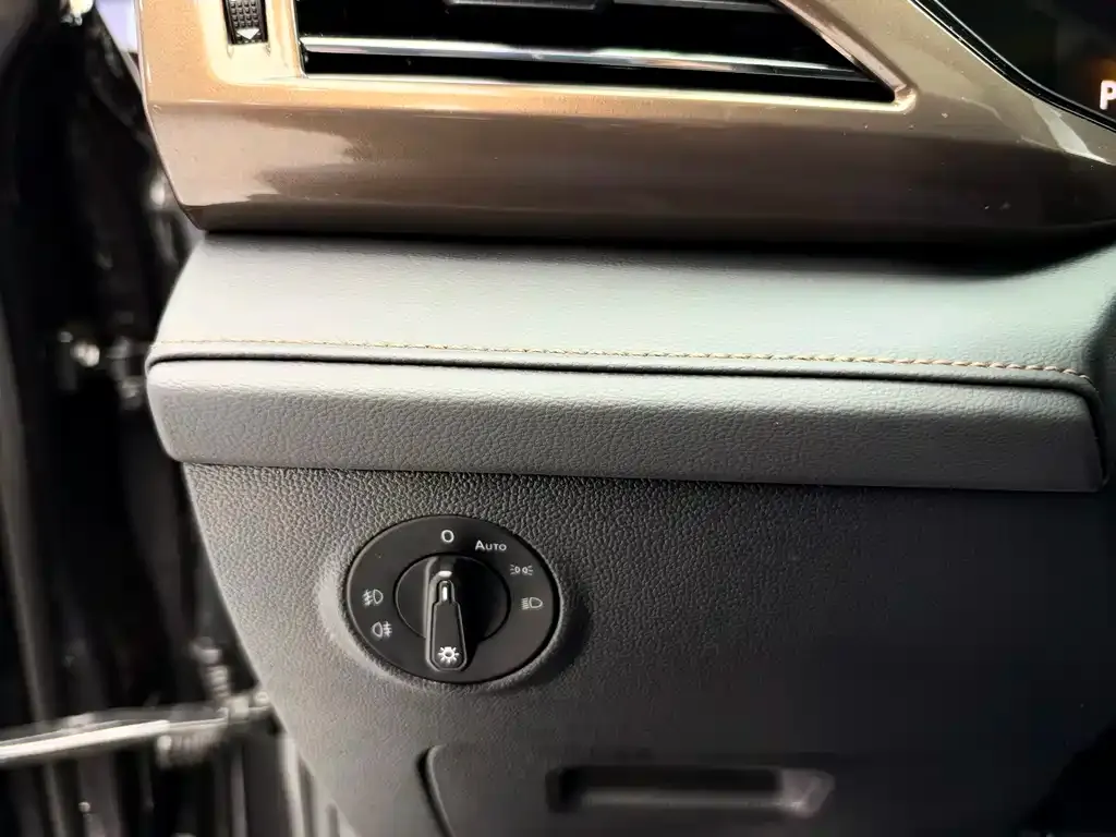 Volkswagen Tharu — фото 7