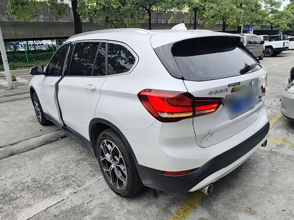 BMW X1 — фото 3
