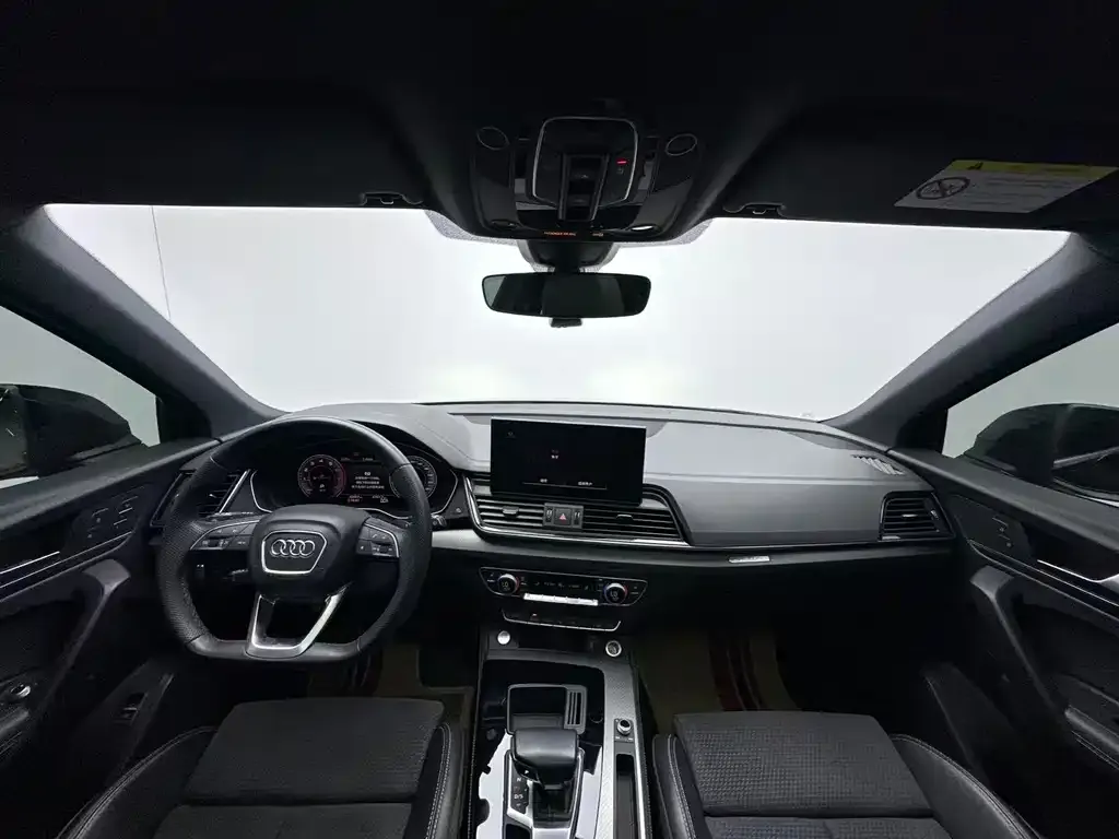 Audi Q5L Sportback — фото 2