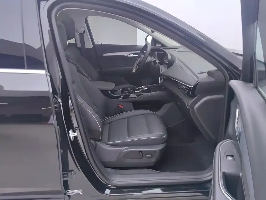 Buick Envision Plus — фото 7