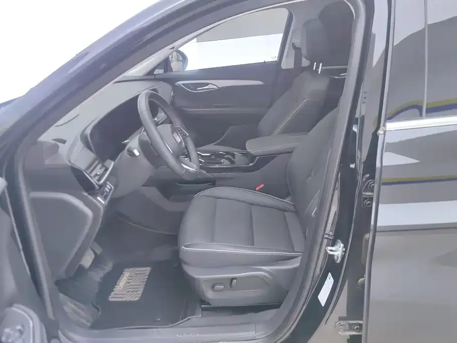 Buick Envision Plus — фото 5