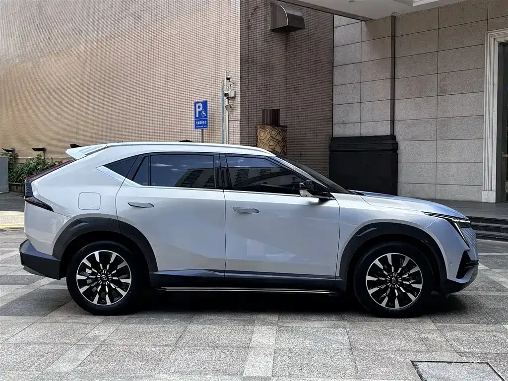 GAC Motor Shadow Cool — фото 5
