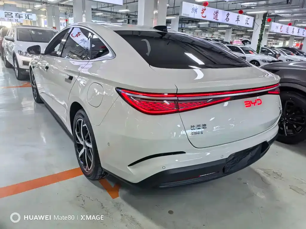 BYD Seal 07 DM-i — фото 7