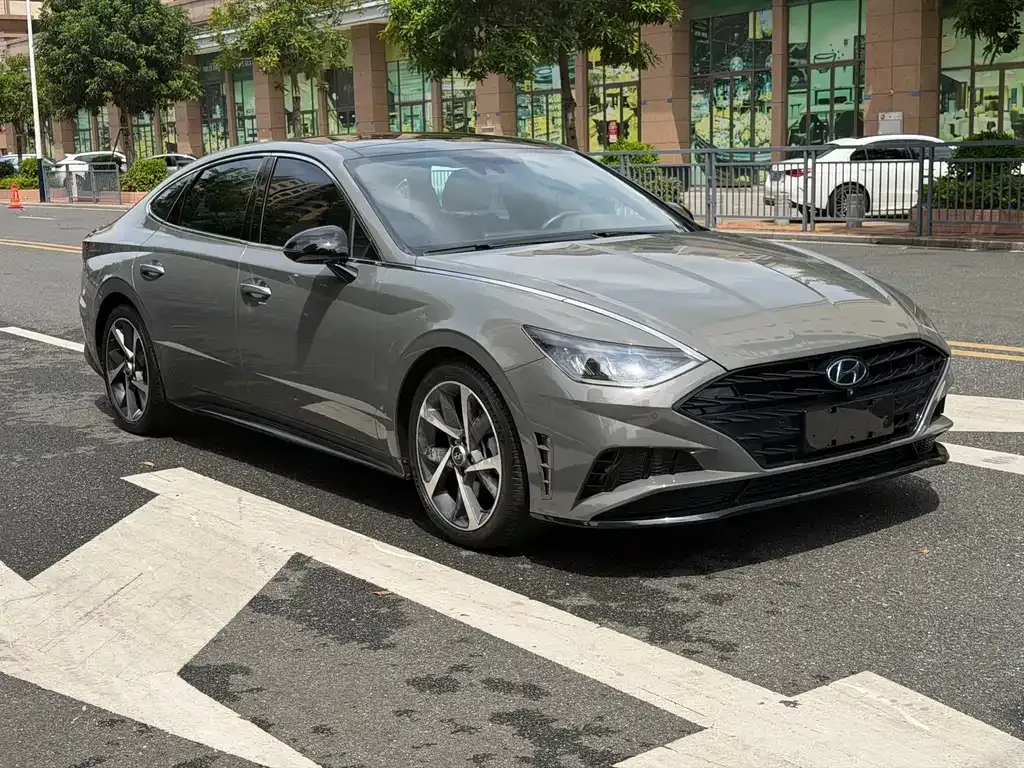Hyundai Sonata — фото 9
