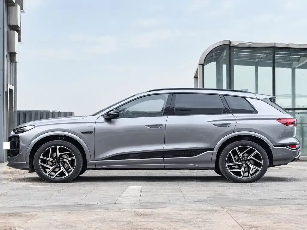 Audi Q6L e-tron — фото 3