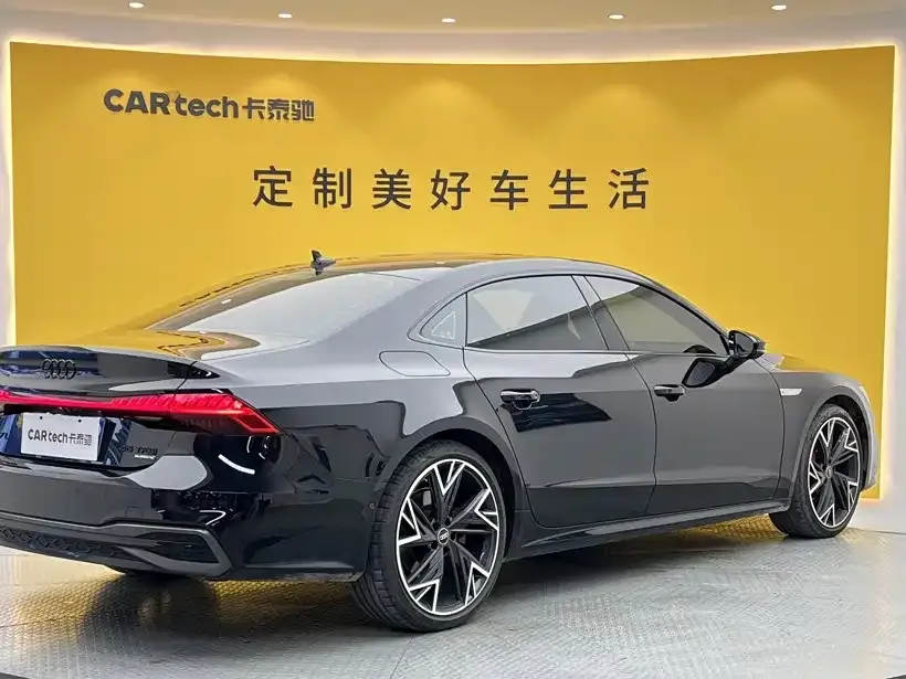 Audi A7L — фото 2