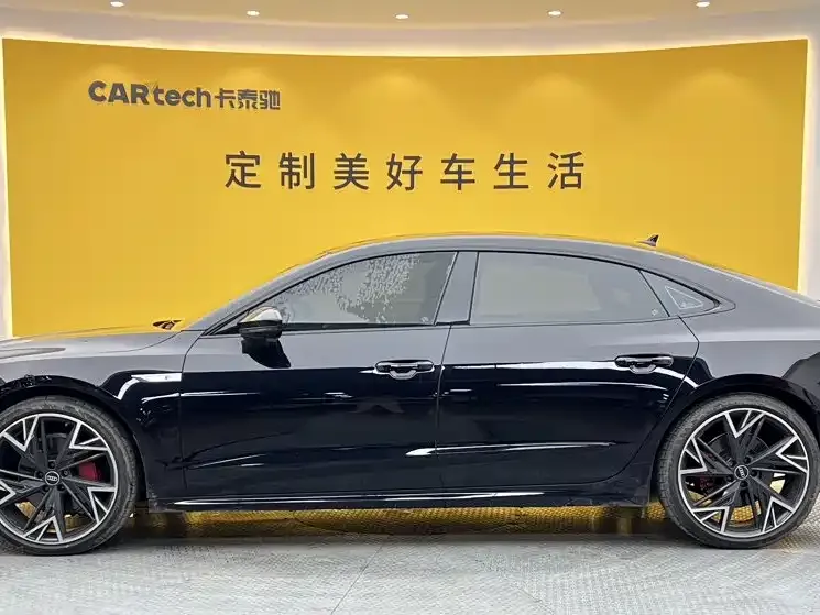 Audi A7L — фото 10