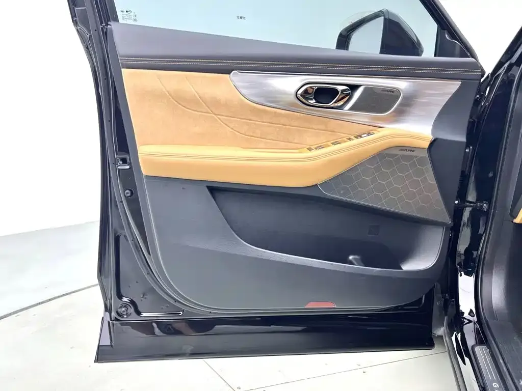 GAC Motor Trumpchi ES9 — фото 7