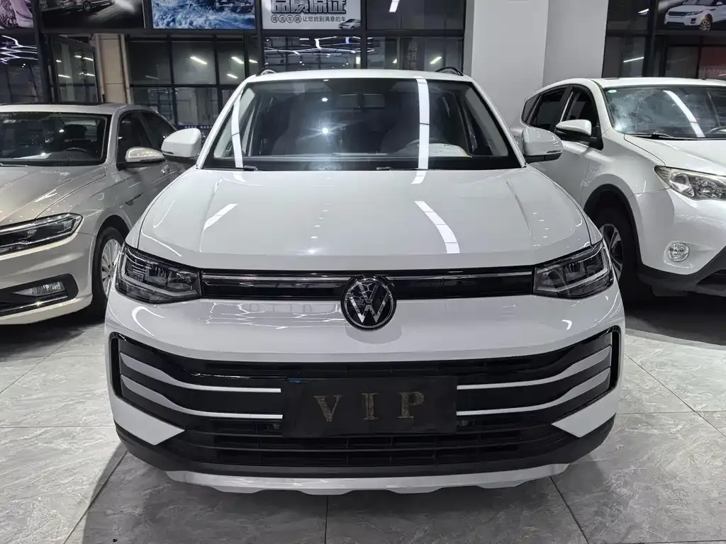 Volkswagen Tharu — фото 3