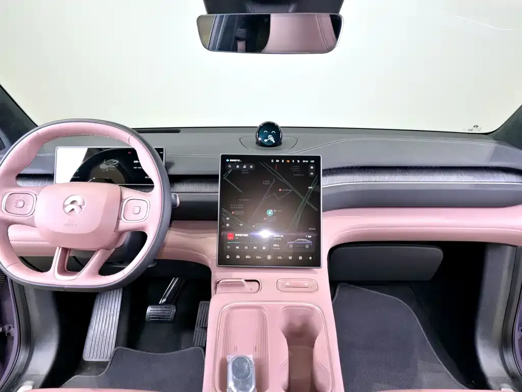 NIO EC6 — фото 10