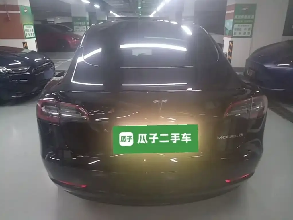 Tesla Model 3 — фото 10