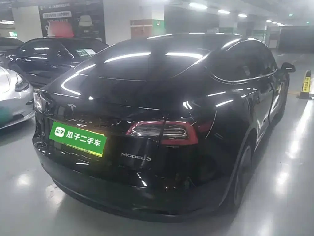 Tesla Model 3 — фото 6