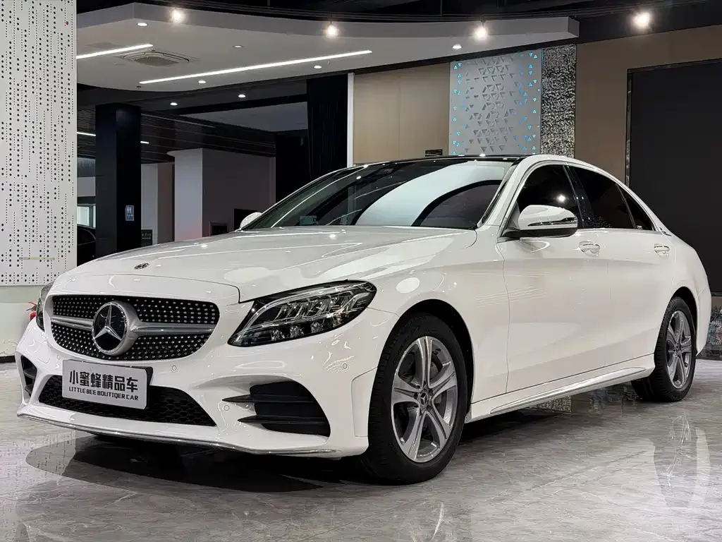 Mercedes-Benz C-Class — фото 1