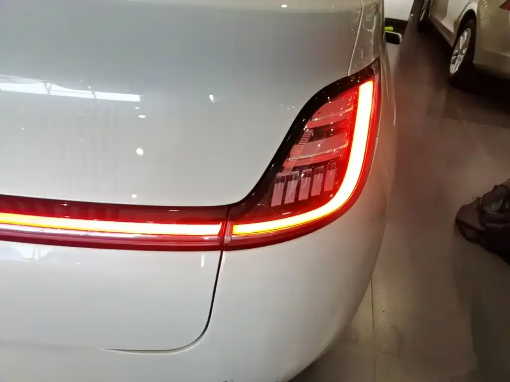 Baojun Yunduo — фото 3