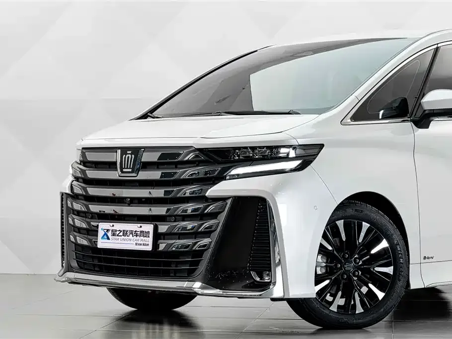 Toyota Vellfire — фото 7