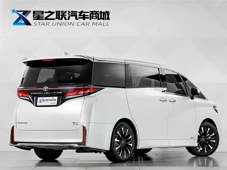 Toyota Vellfire — фото 9