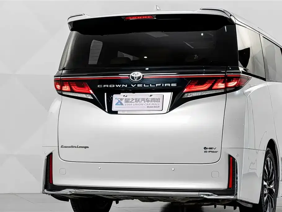 Toyota Vellfire — фото 5
