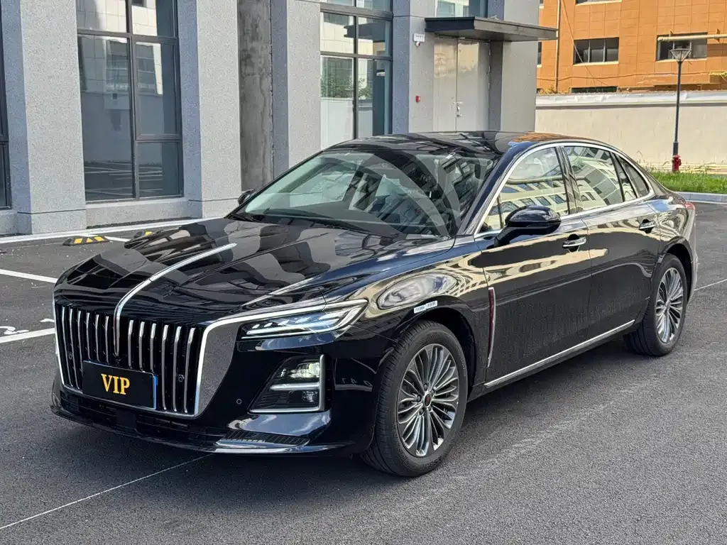 Hongqi H5 — фото 1