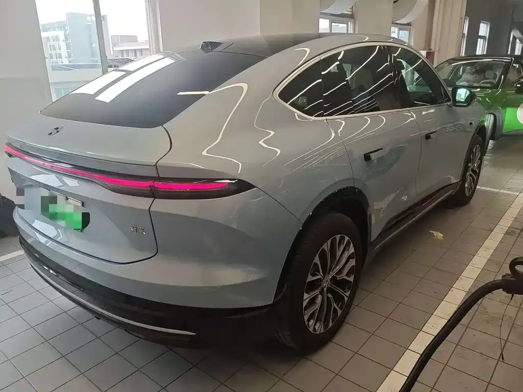 NIO EC6 — фото 8