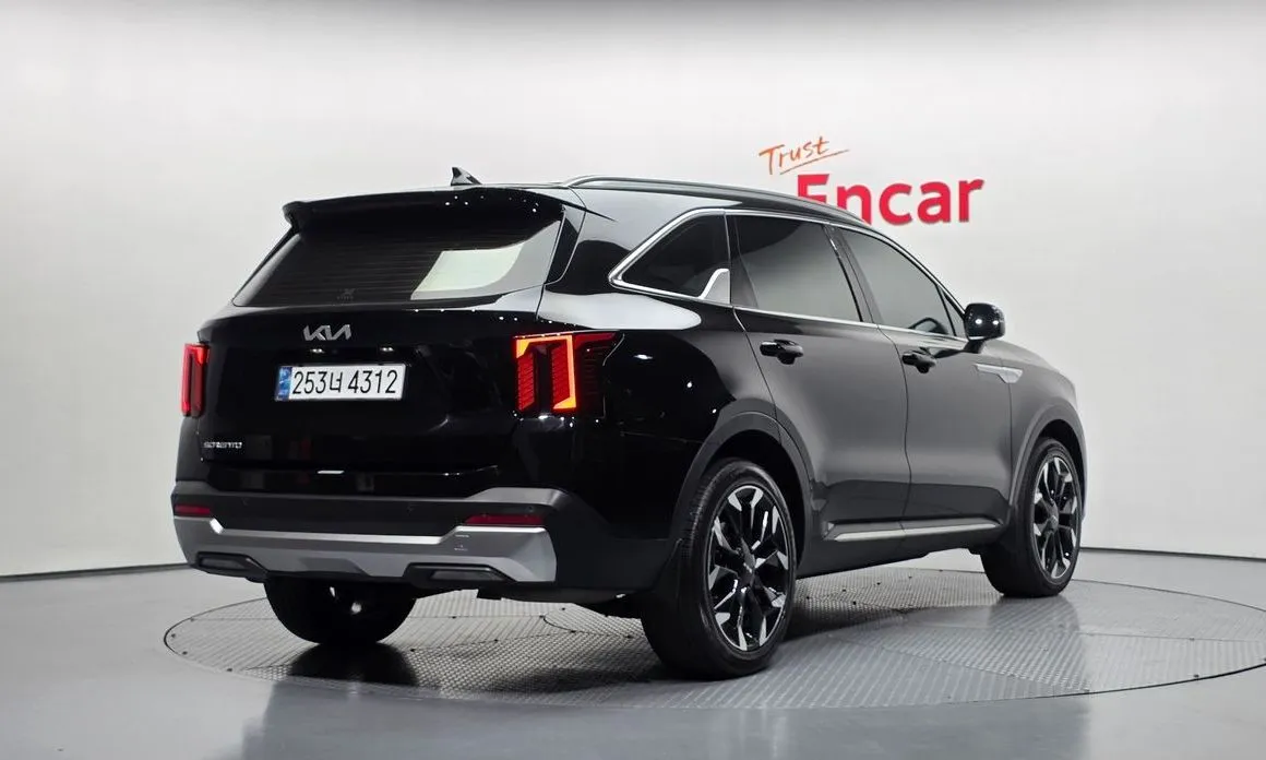 Kia Sorento — фото 4
