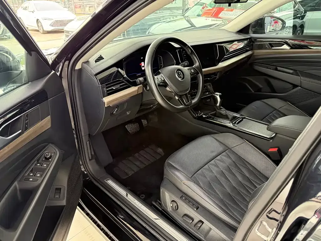 Volkswagen Passat — фото 7