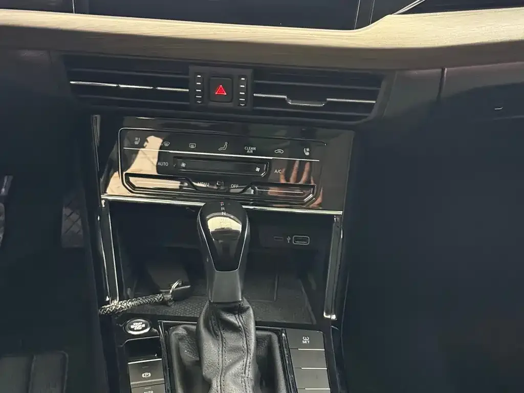 Volkswagen Passat — фото 6