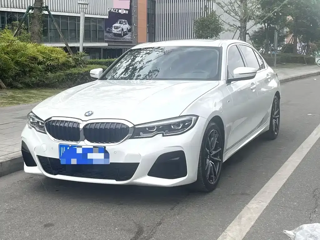 BMW 3 Series — фото 1