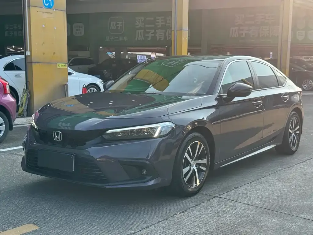 Honda Civic — фото 1