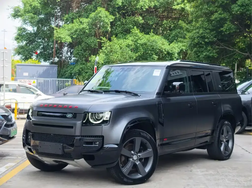 Land Rover Defender — фото 1