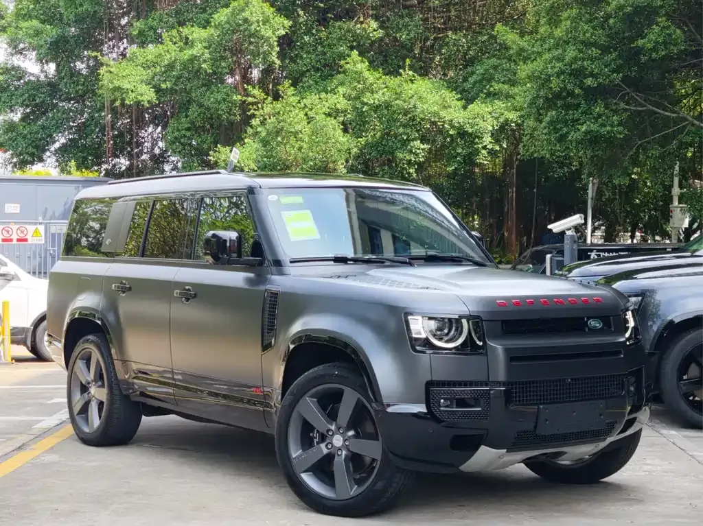 Land Rover Defender — фото 10