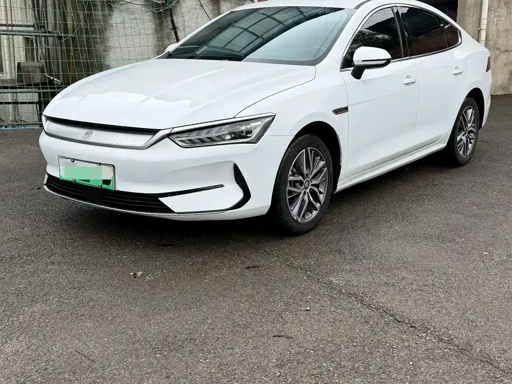 BYD Qin PLUS — фото 1