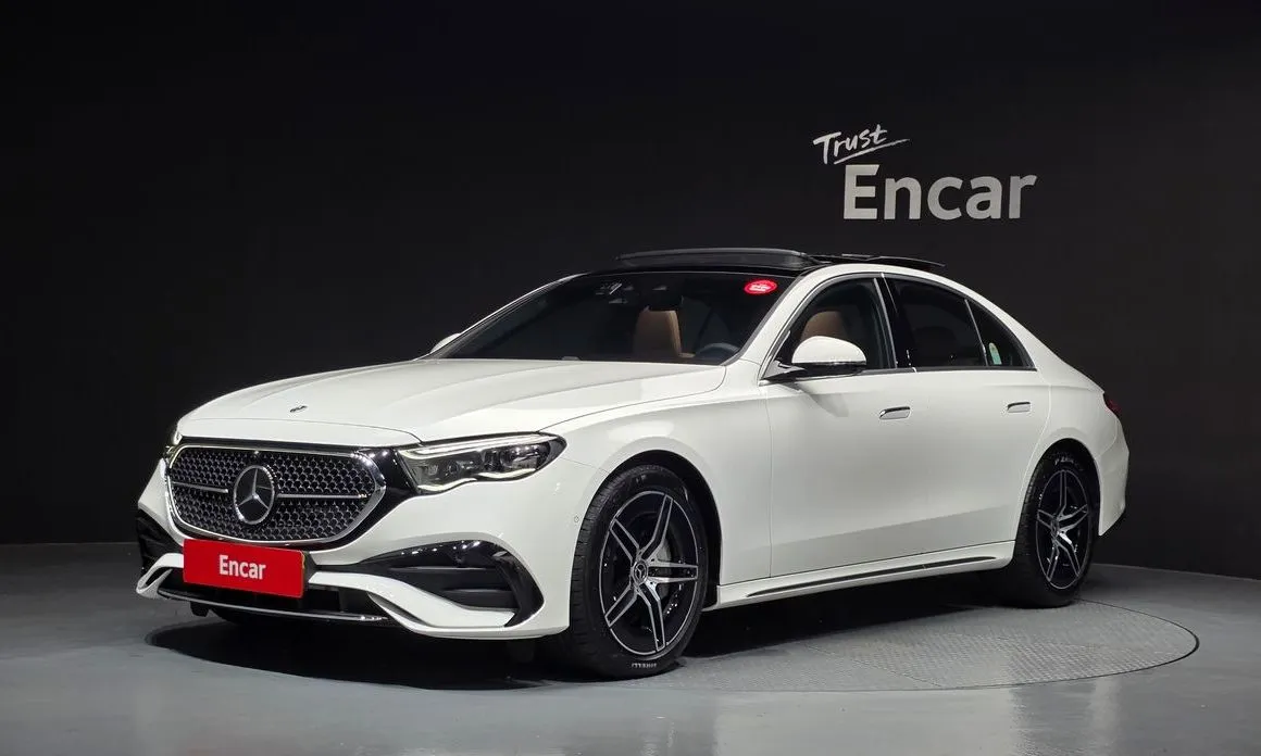 Mercedes-Benz E-Class — фото 1