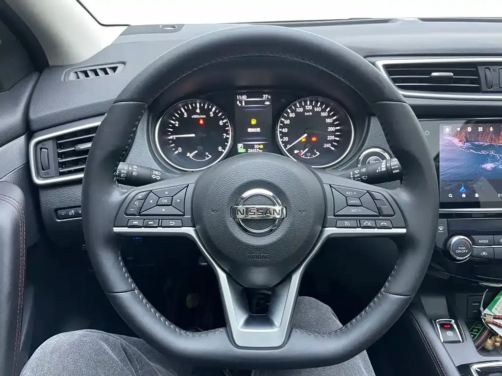 Nissan Qashqai — фото 6