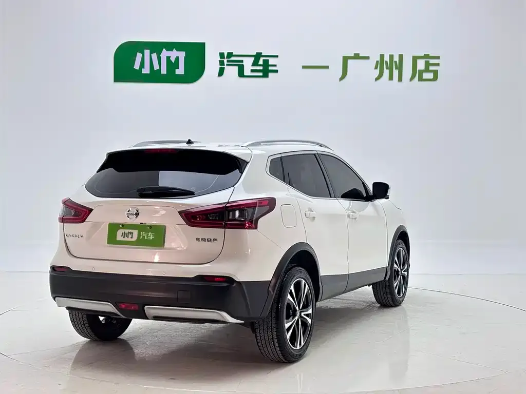 Nissan Qashqai — фото 8