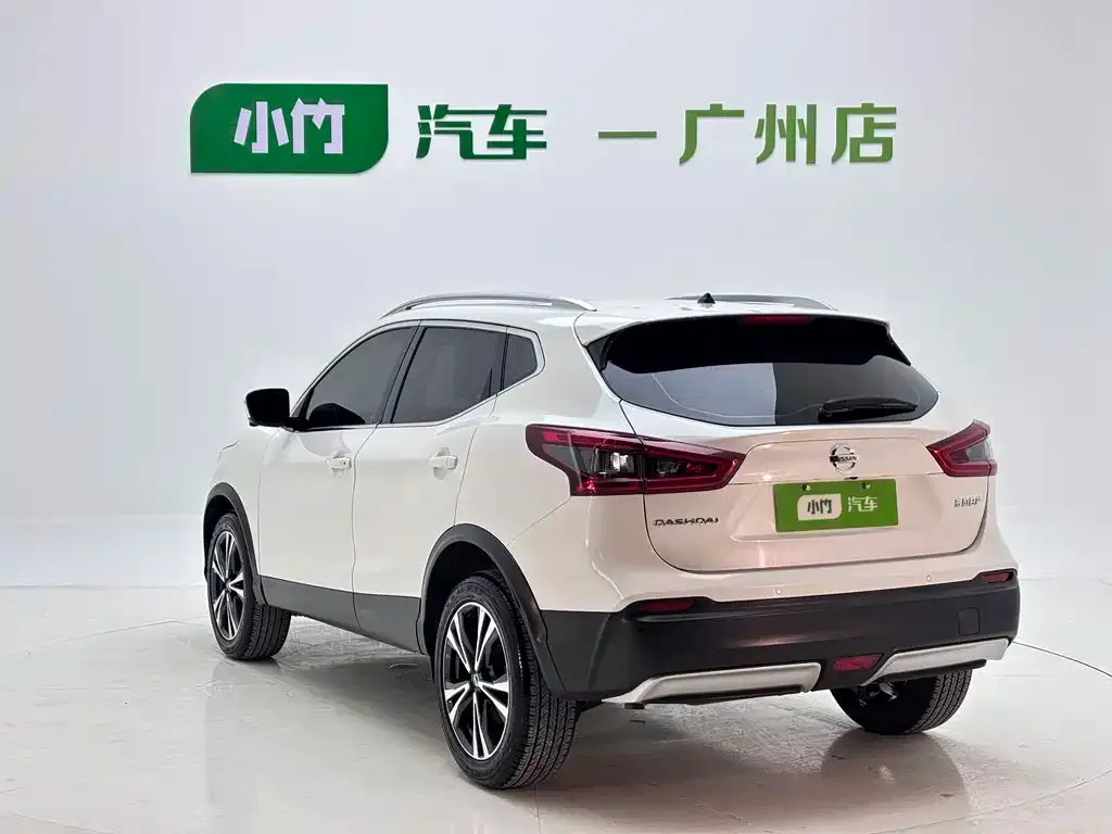 Nissan Qashqai — фото 10