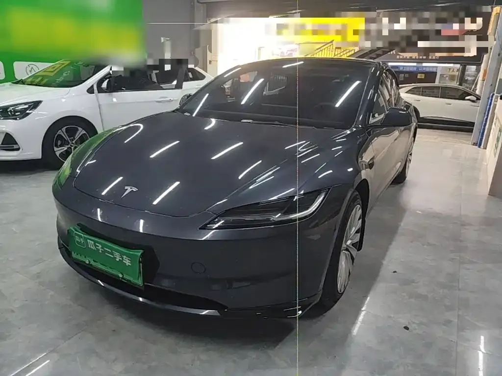 Tesla Model 3 — фото 1
