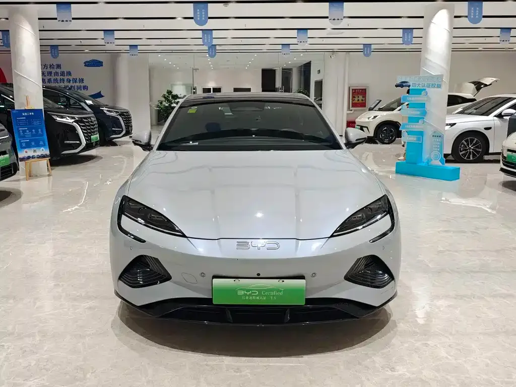 BYD Seal — фото 7