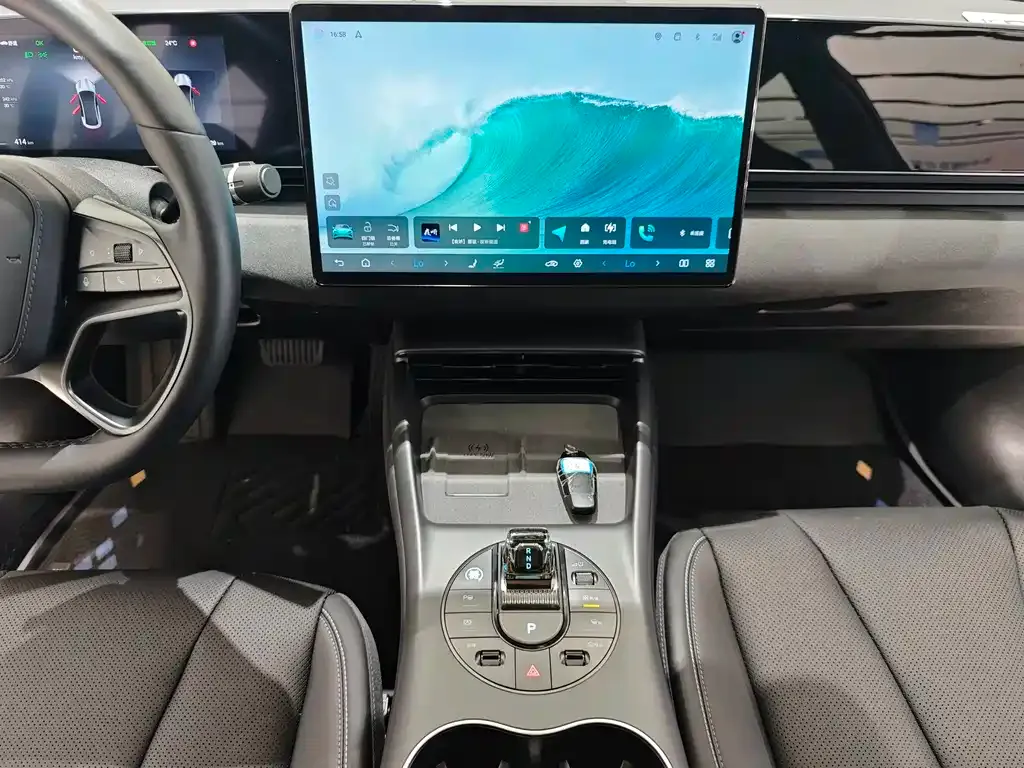 BYD Seal — фото 4