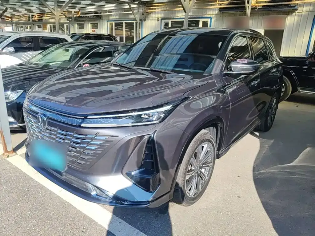 Changan CS75 PLUS — фото 1