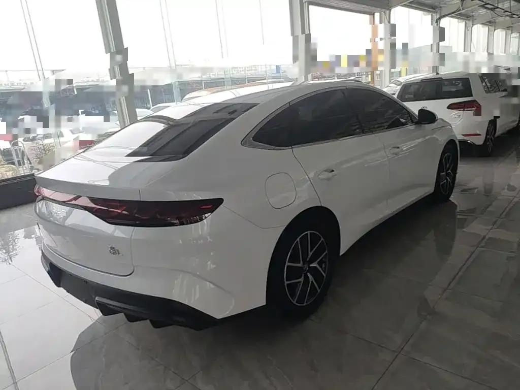 BYD Qin L — фото 2