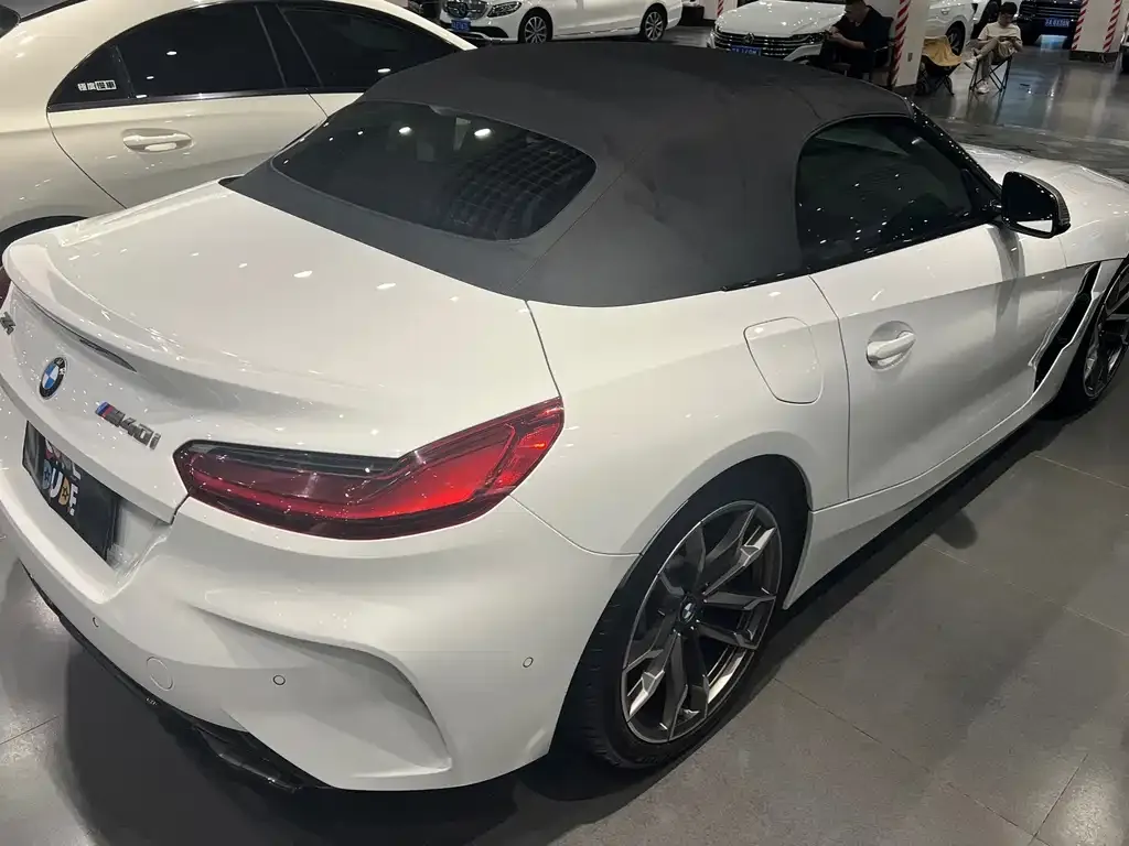 BMW Z4 — фото 5